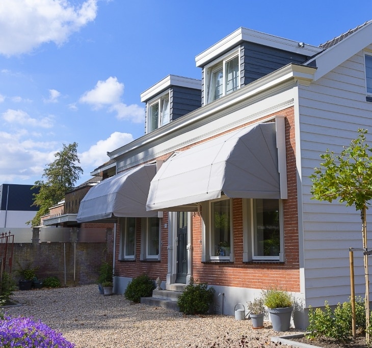 Maatwerk rolluiken handbediend Wij leveren maatwerk handbediende rolluiken