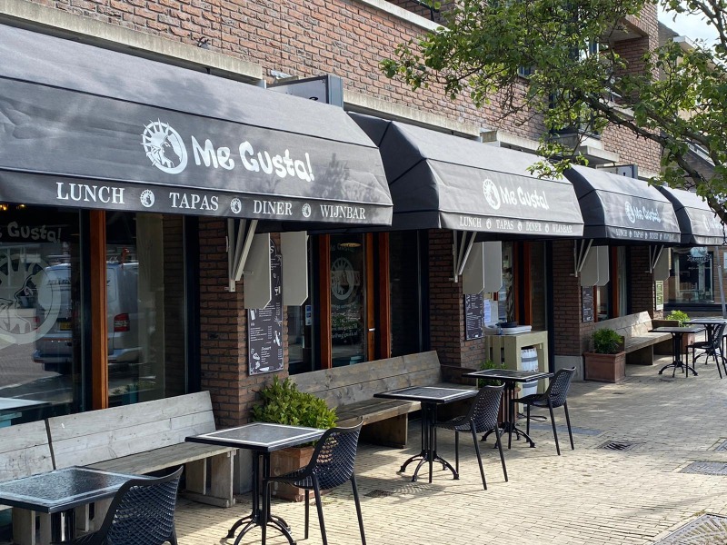 Petmodel markiezen met belletering Petmodel markiezen met belletering